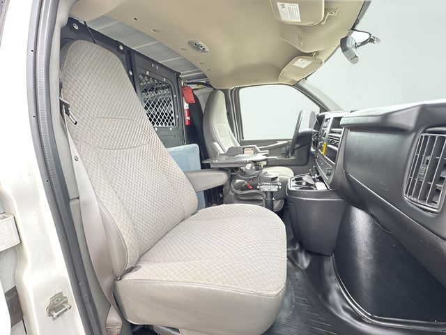 2014 GMC Savana Cargo Work Van - Photo 18