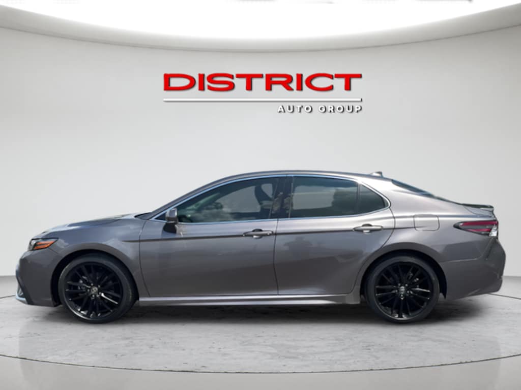 Used 2024 Toyota Camry Hybrid XSE Sedan