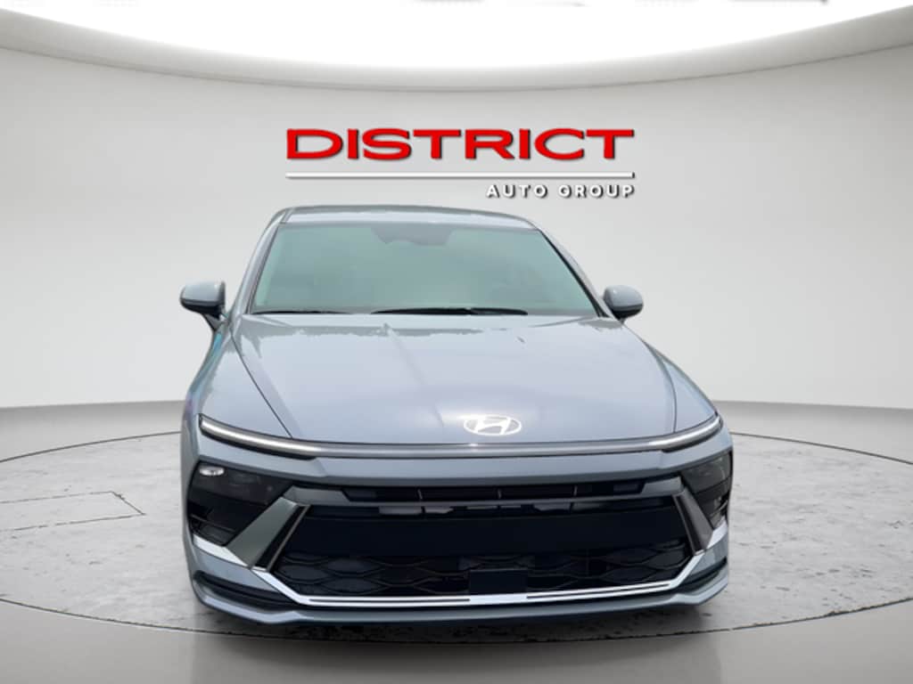 Used 2024 Hyundai Sonata SEL Sedan