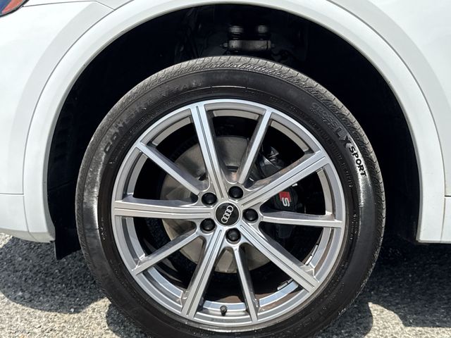 2022 Audi SQ5 Premium - Photo 18