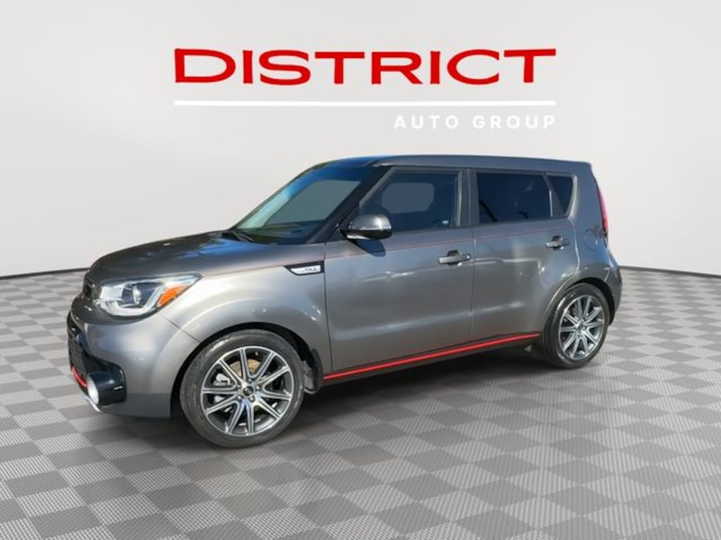 Used 2019 Kia Soul ! Hatchback