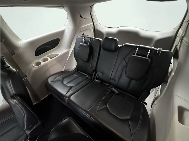 2023 Chrysler Pacifica Touring L - Photo 23