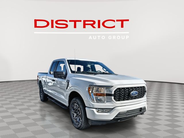 2021 Ford F-150 XL's photo