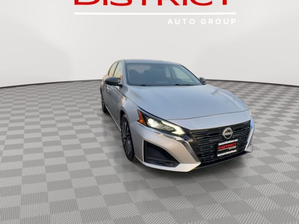 Used 2024 Nissan Altima 2.5 SV Sedan