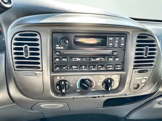 2001 Ford F-150 Lariat - Photo 12