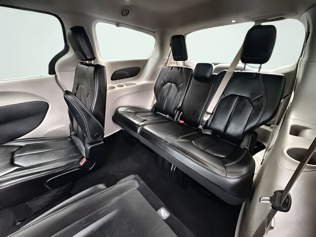 2023 Chrysler Pacifica Touring L - Photo 23