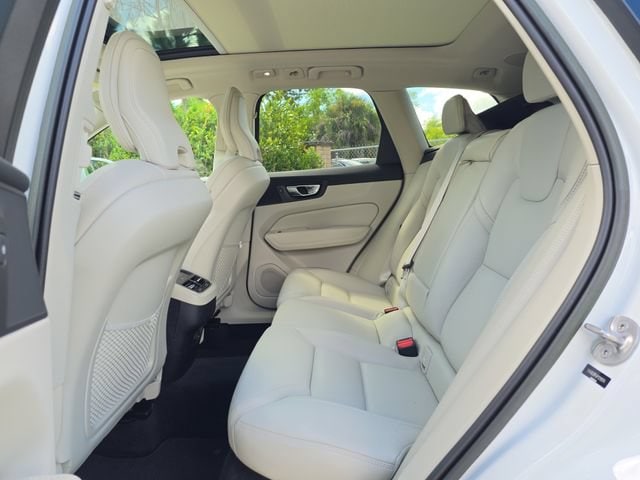 2023 Volvo XC60 Ultimate - Photo 9