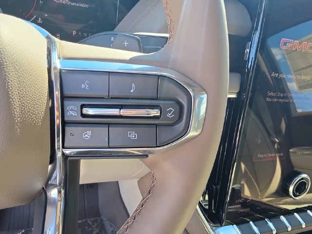 2026 GMC Yukon XL Denali - Photo 28