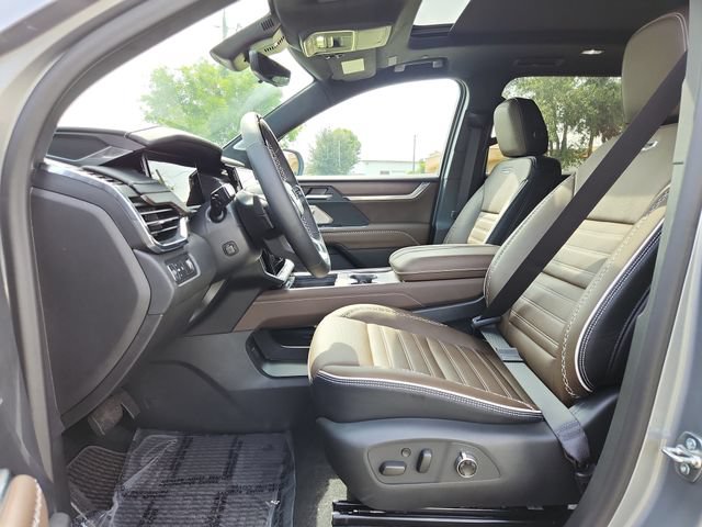 2026 GMC Acadia Denali Ultimate - Photo 18