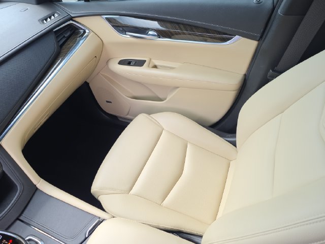2019 Cadillac XT5 Base - Photo 14