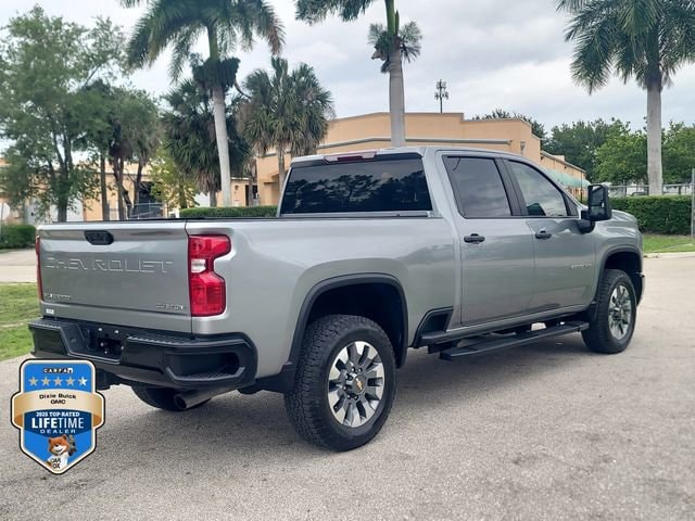 2025 Chevrolet Silverado 2500HD Custom - Photo 4