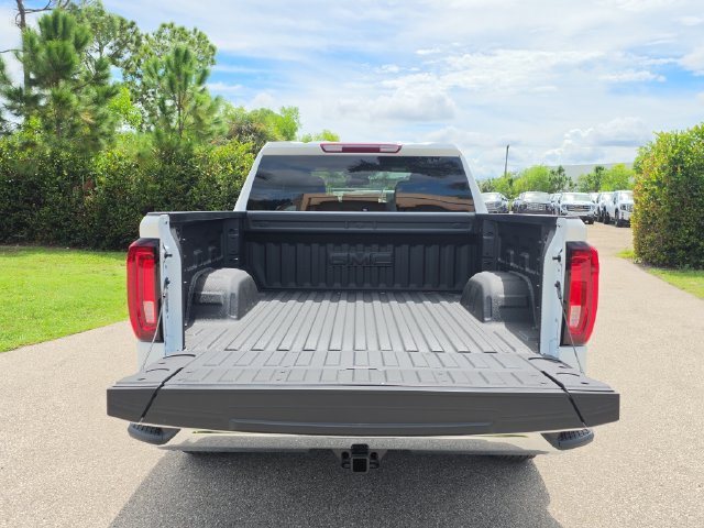 2026 GMC Sierra 1500 SLT - Photo 6