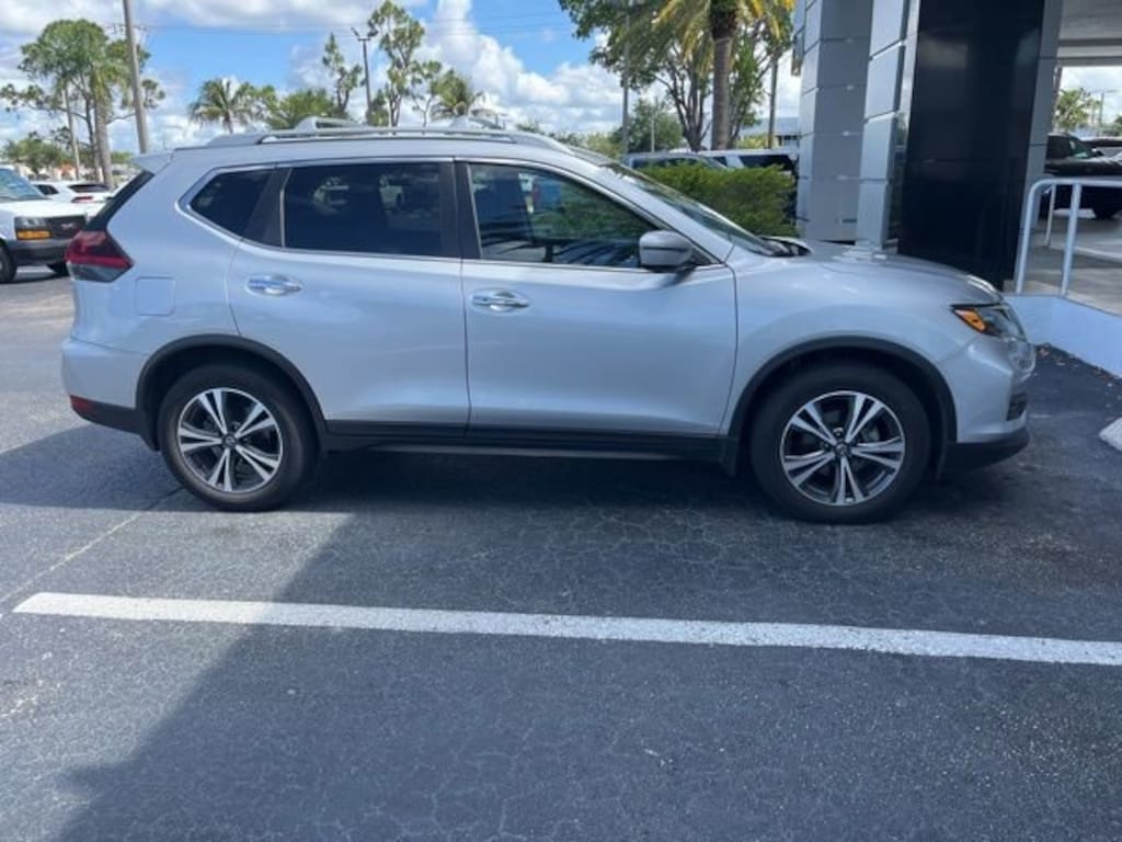Used 2019 Nissan Rogue SV SUV