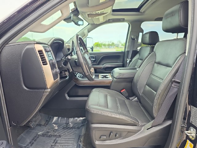 2017 GMC Sierra 3500 Denali HD Denali - Photo 16
