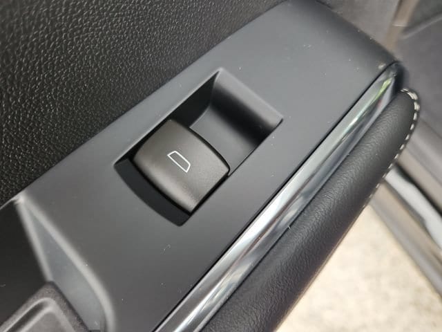 2026 GMC Acadia Elevation - Photo 13