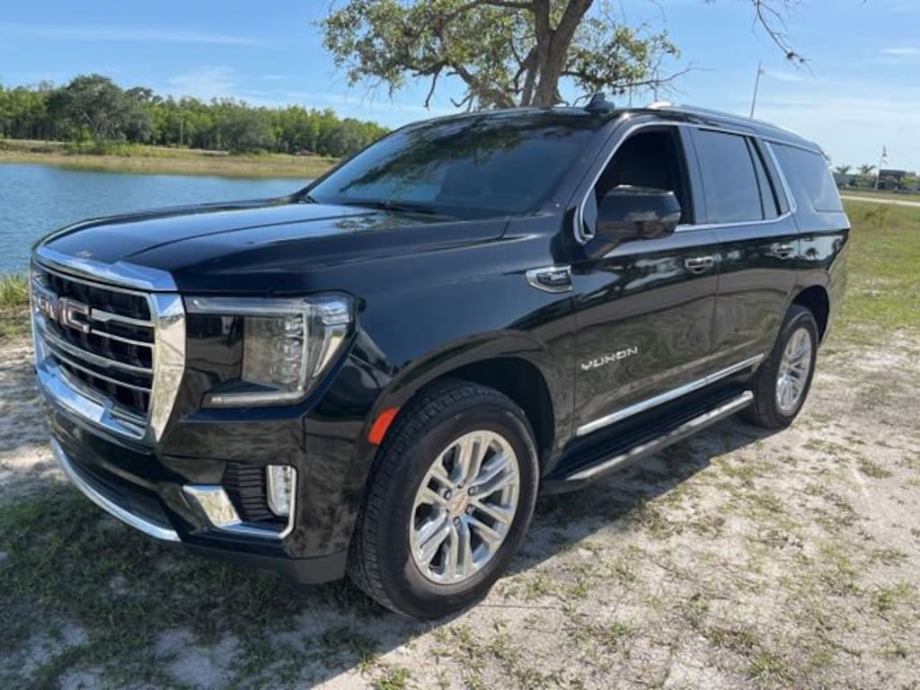Used 2023 GMC Yukon SLT SUV