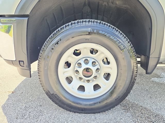 2026 GMC Sierra 2500HD Pro - Photo 6