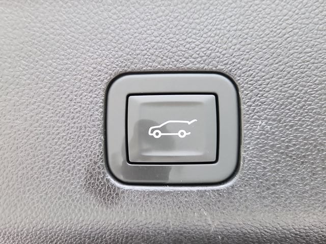 2022 GMC Yukon XL SLT - Photo 6