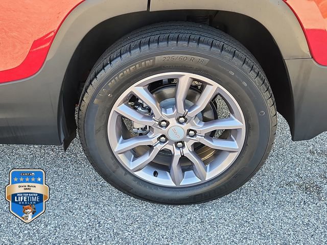 2023 GMC Terrain SLT - Photo 8
