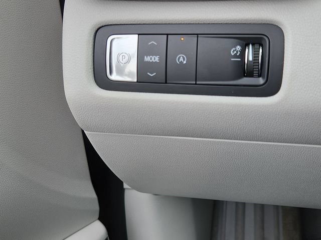 2026 GMC Acadia Denali - Photo 24