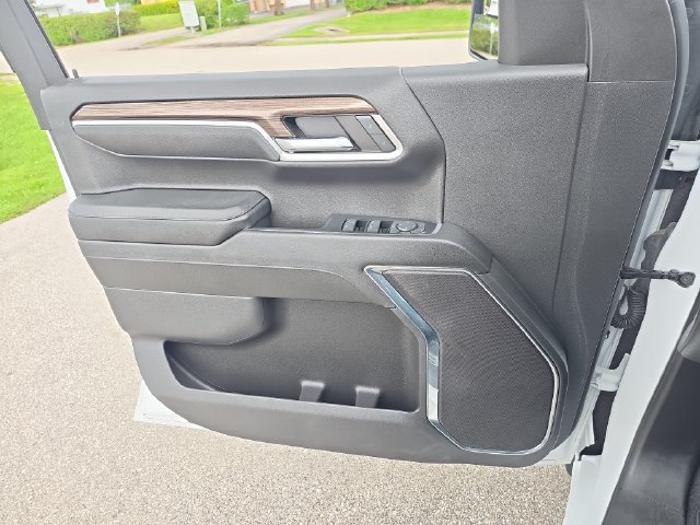 2024 Chevrolet Silverado 1500 LT - Photo 18