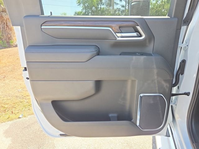 2026 GMC Sierra 2500HD SLT - Photo 9