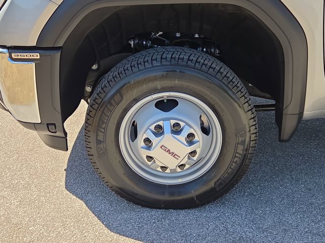 2026 GMC Sierra 3500 Chassis Cab Pro - Photo 7