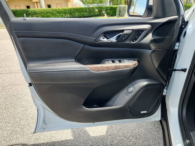 2023 GMC Acadia Denali - Photo 21