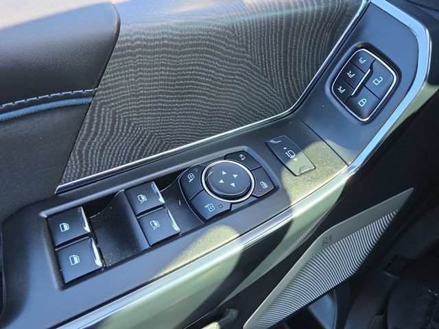 2025 Ford F-350 Super Duty Platinum - Photo 19