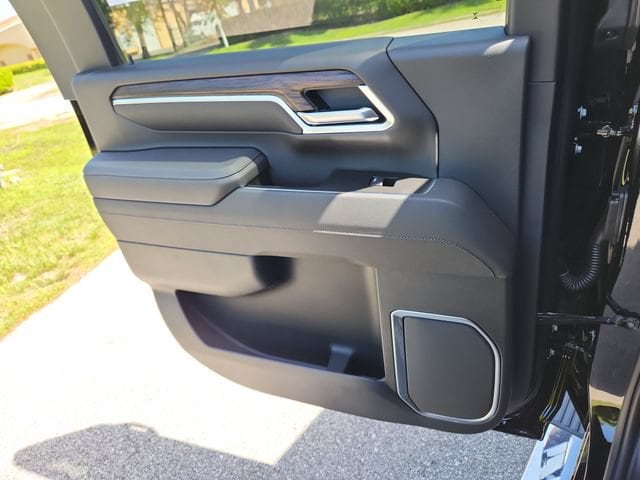 2026 GMC Sierra 3500HD SLT - Photo 10