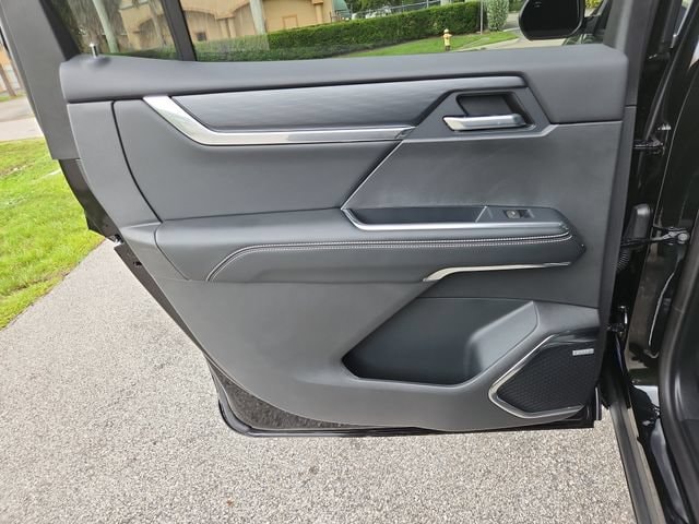 2026 GMC Acadia Elevation - Photo 12