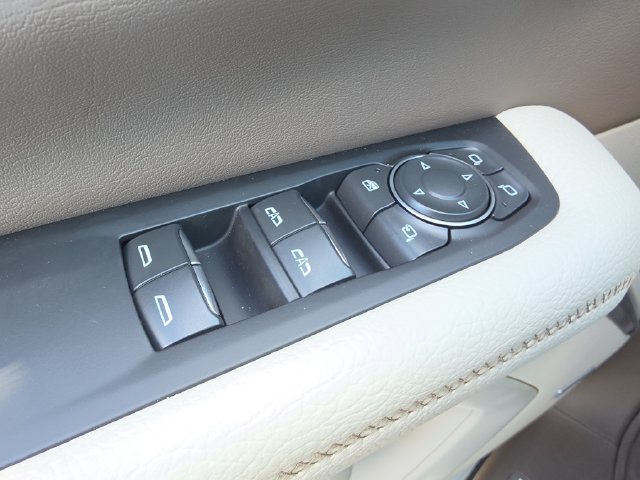 2026 GMC Yukon XL Denali - Photo 24