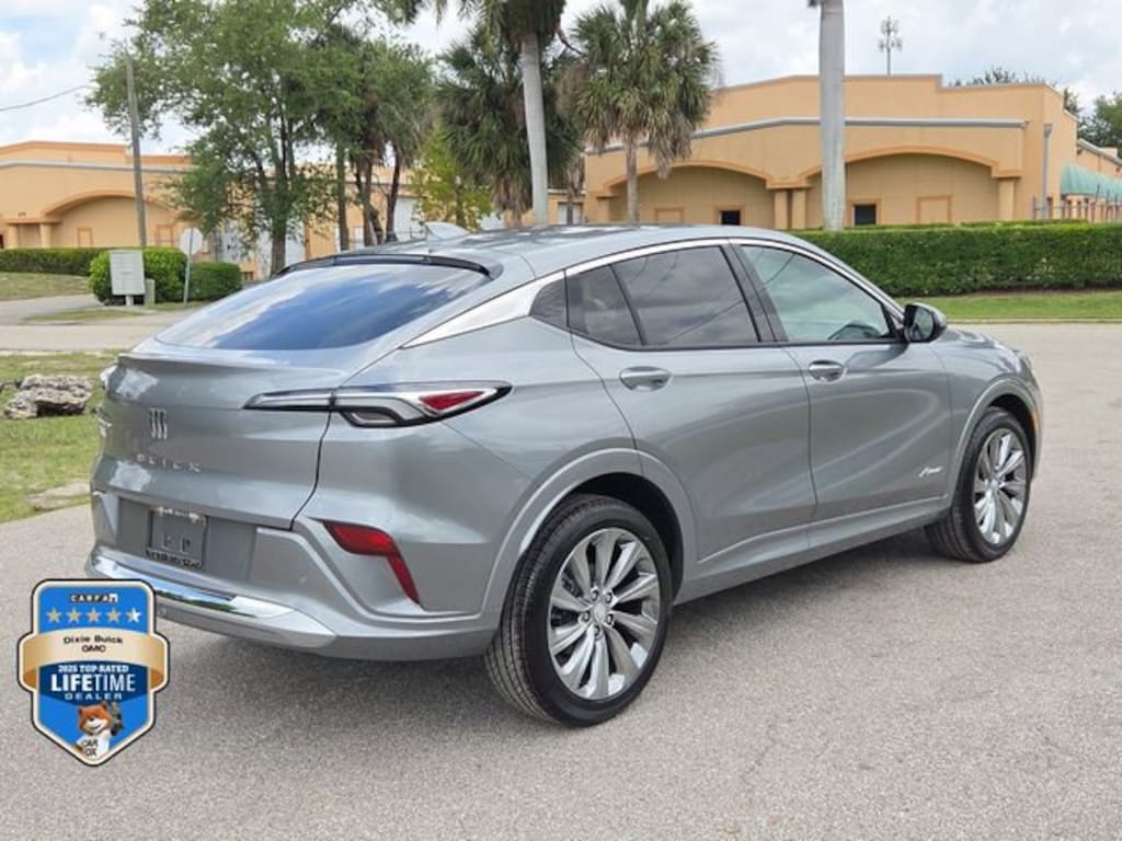 New 2026 Buick Envista Avenir SUV