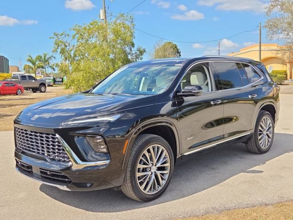 New 2026 Buick Enclave Avenir SUV