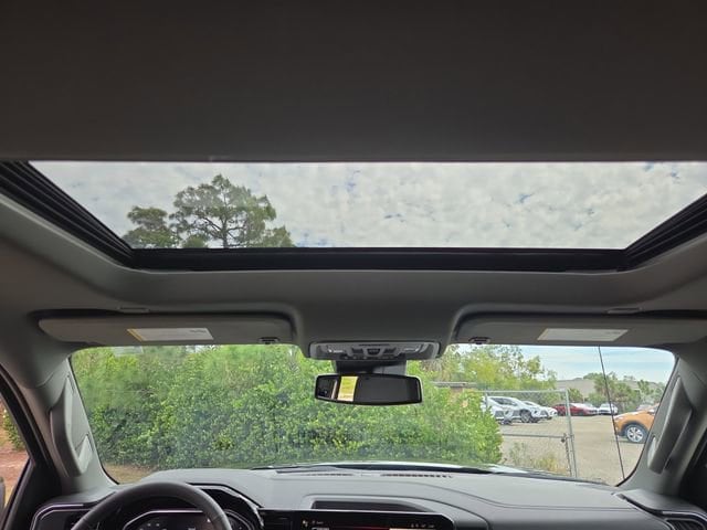 2026 GMC Sierra 1500 SLT - Photo 12