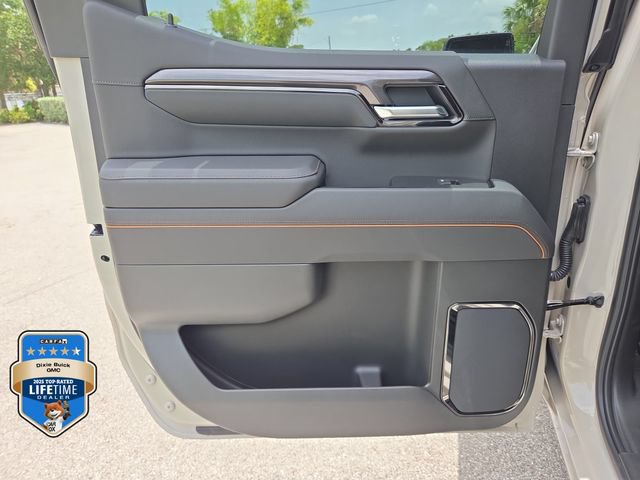 2026 GMC Sierra 1500 AT4 - Photo 9