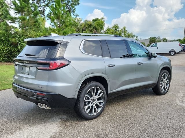 2026 GMC Acadia Denali Ultimate - Photo 4