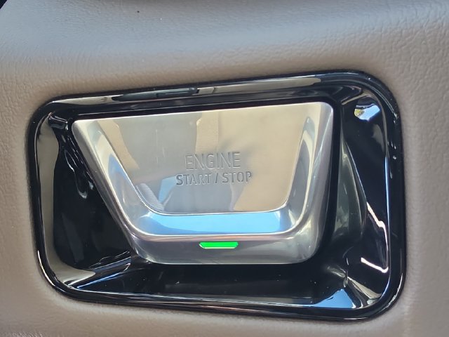 2026 GMC Yukon XL Denali - Photo 33