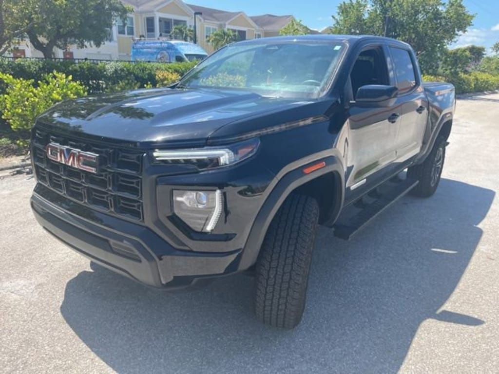 Used 2024 GMC Canyon Elevation Truck