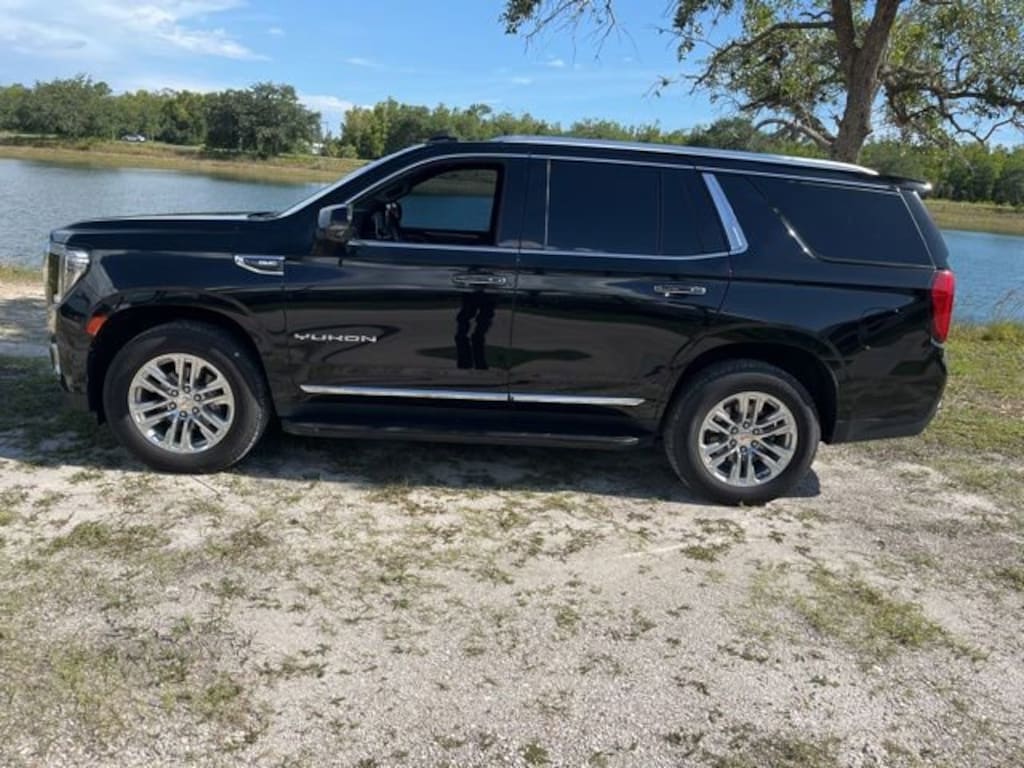 Used 2023 GMC Yukon SLT SUV