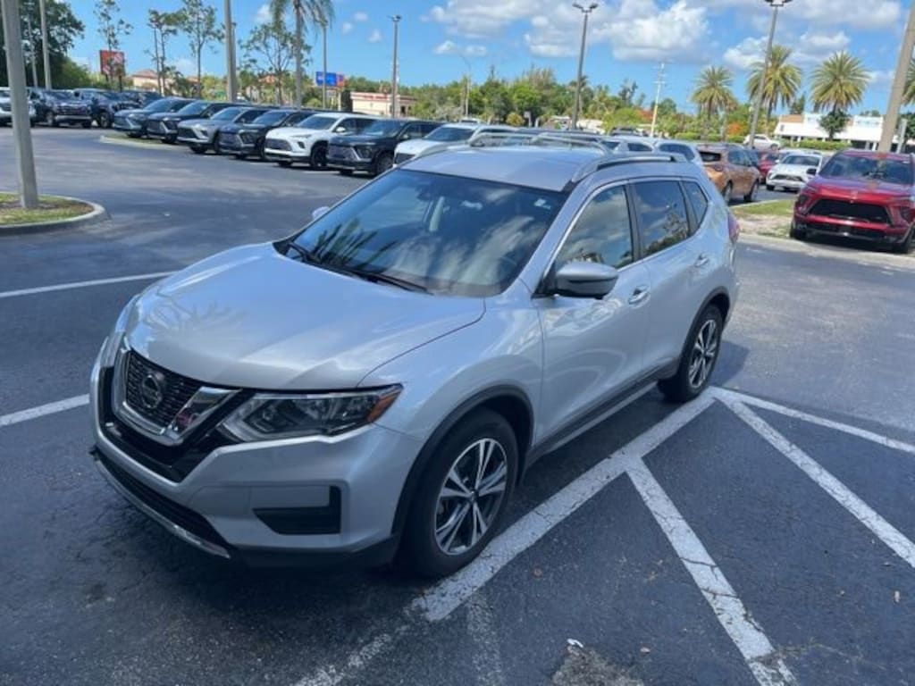 Used 2019 Nissan Rogue SV SUV