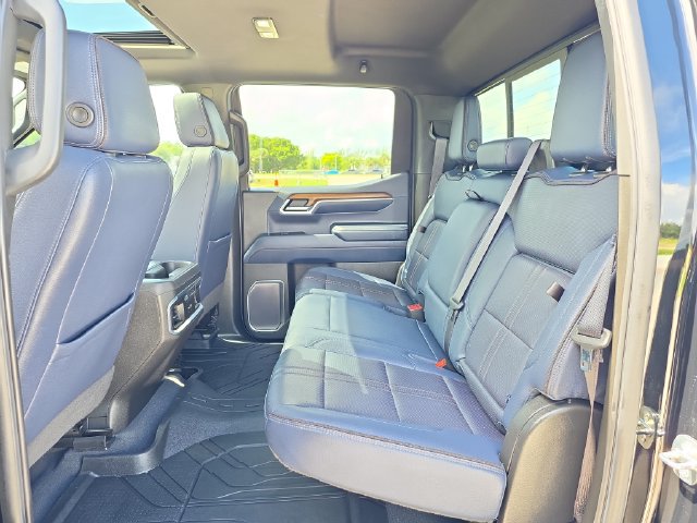 2022 Chevrolet Silverado 1500 High Country - Photo 8