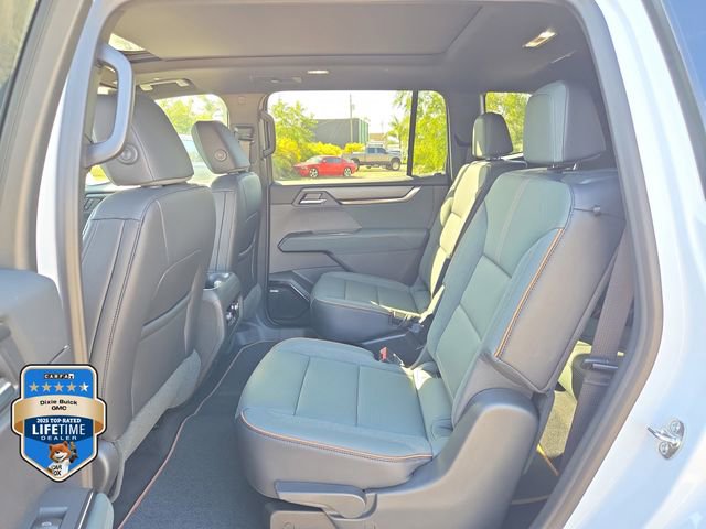 2026 GMC Acadia AT4 - Photo 9