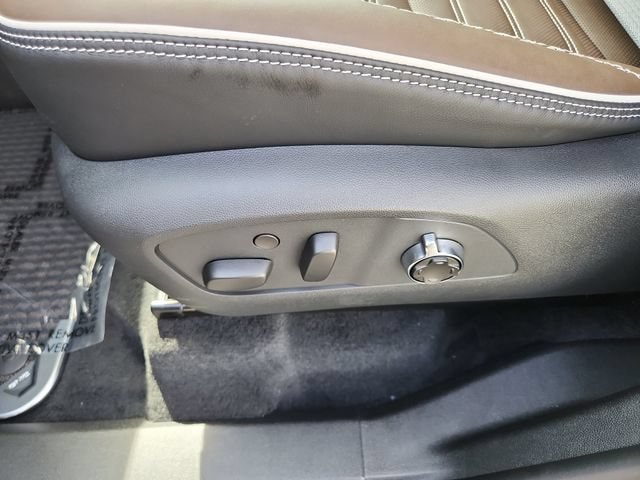 2026 GMC Acadia Denali Ultimate - Photo 20
