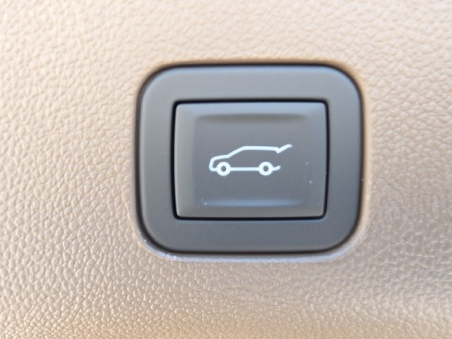2026 GMC Yukon XL Denali - Photo 7