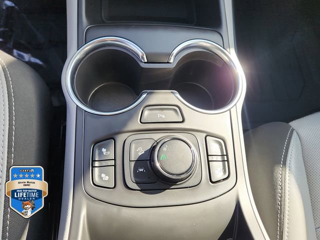 2023 GMC Terrain SLT - Photo 31