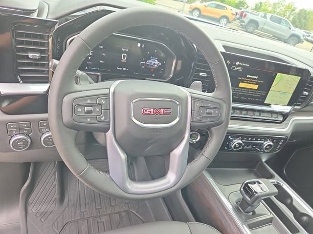 2026 GMC Sierra 1500 SLT - Photo 17