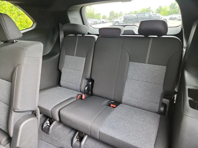 2026 GMC Acadia Elevation - Photo 11
