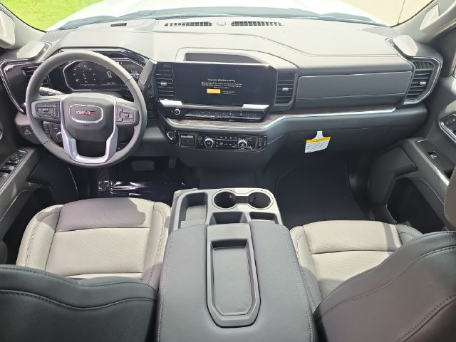 2026 GMC Sierra 1500 SLT - Photo 13