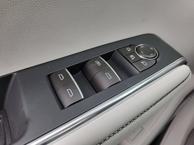 2026 GMC Acadia Denali - Photo 23